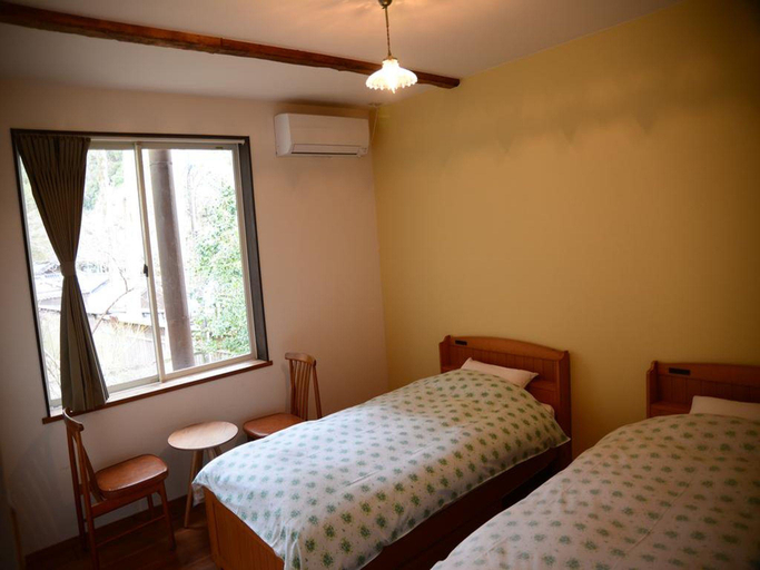Bedroom 4, The Deer Park Inn, Nara