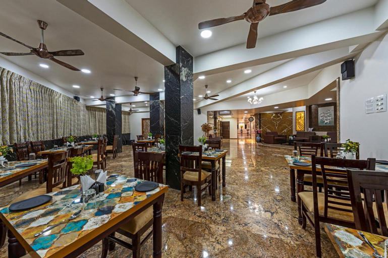 Food & Drinks 4, Hotel Blooming Soul, Kolhapur