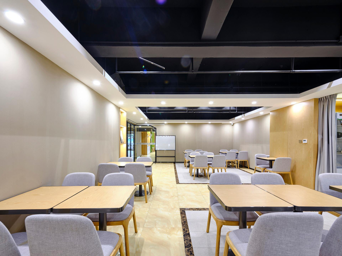 Food & Drinks, INSAIL Hotel Guangzhou Airport Road, Guangzhou