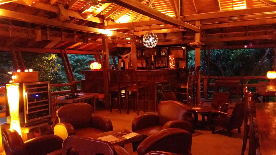 Public Area 3, Tara Lodge, Kaeb