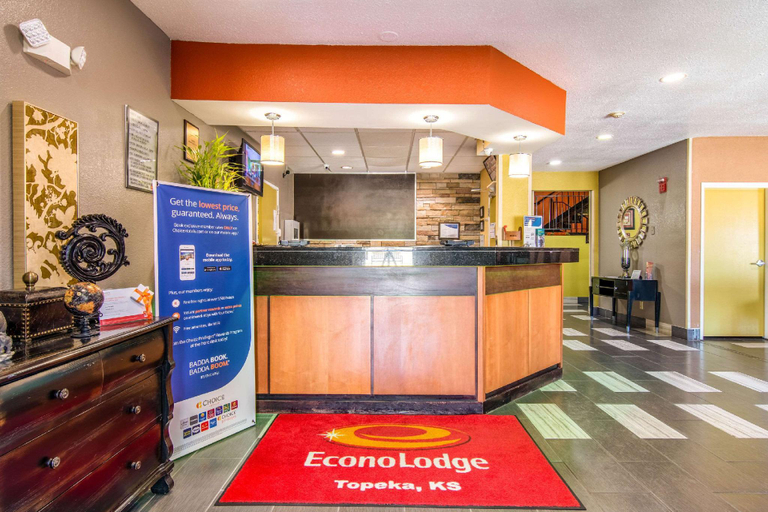 Public Area 3, Econo Lodge Topeka at Wanamaker, Shawnee