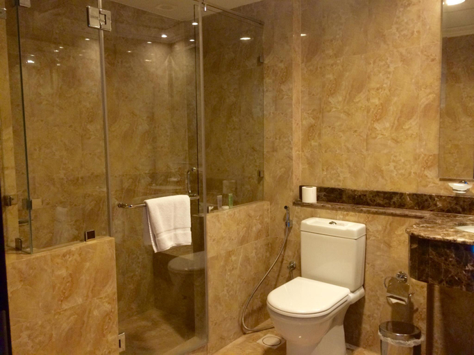 Bathroom 5, Tulip Hotel and Suites, Manama