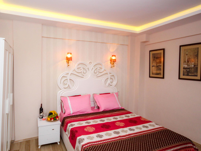Others 4, Mini House, Fatih