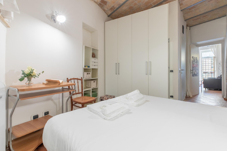 Others 3, Roman Forum Cozy Apartment, Rome