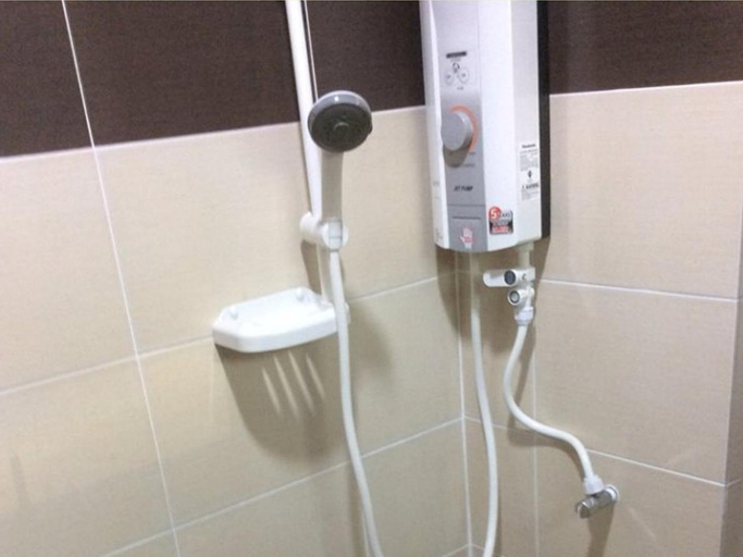 Bathroom 2, Happy Guest House (Kuala Krai), Kuala Krai