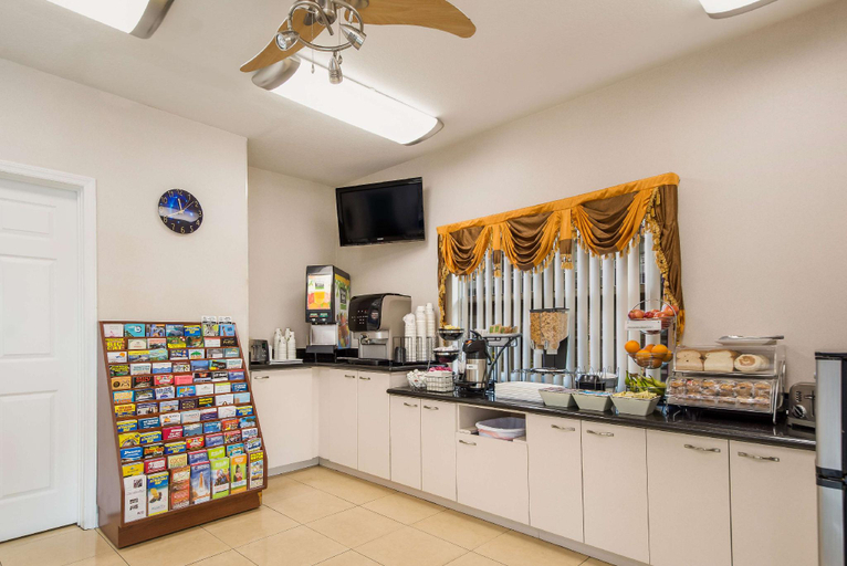 Food & Drinks 5, Surestay By Best Western Sarasota Lido Beach, Sarasota