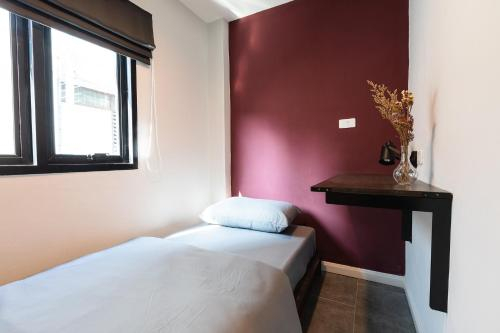 4, WiRE Bangkok Prakhanong, Khlong Toey