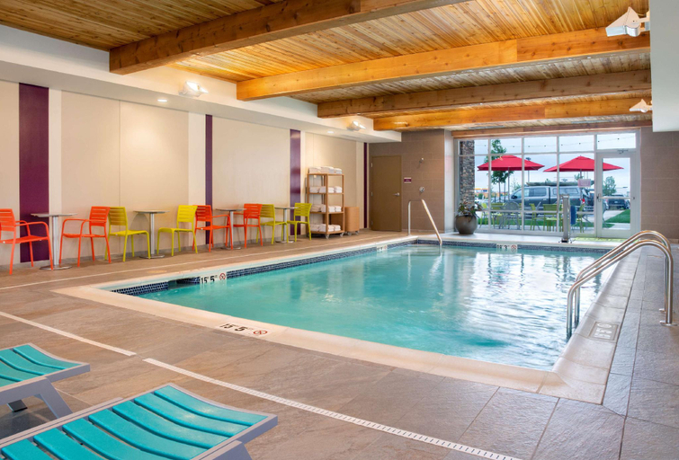 Sport & Beauty, Home2 Suites by Hilton Indianapolis South Greenwood, Indianapolis