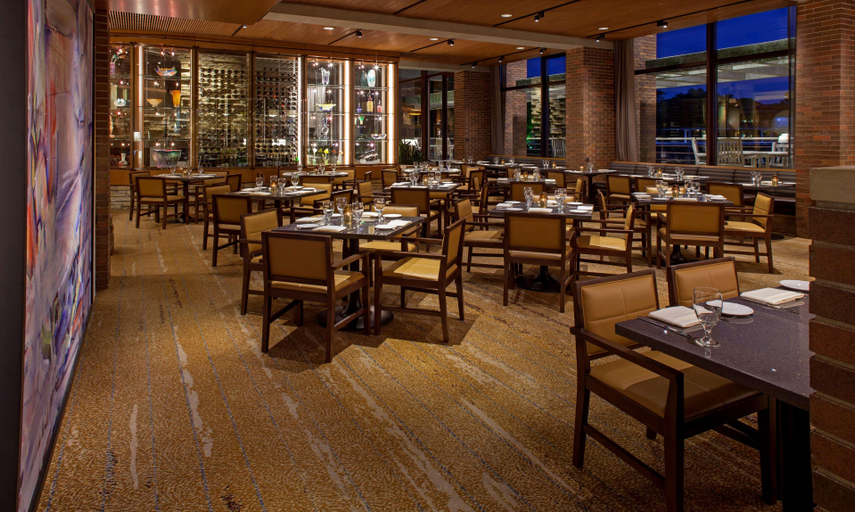 Food & Drinks 5, Hampton Inn Chicago Downtown/N Loop/Michigan Ave, Cook