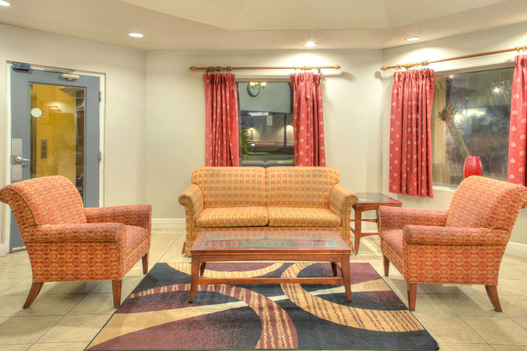 Public Area 2, Days Inn by Wyndham Gulfport, Harrison
