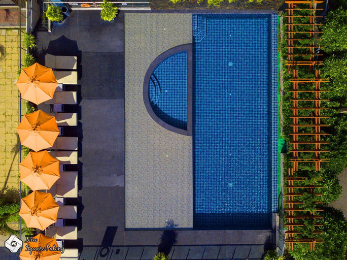 Exterior & Views 16