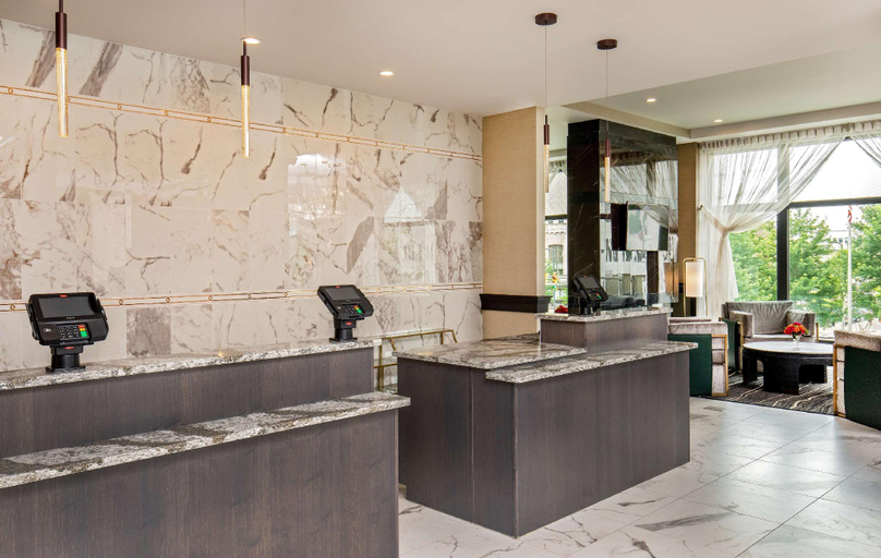 Public Area 3, DoubleTree by Hilton Youngstown Downtown, Mahoning