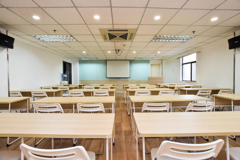 Business Facilities 11