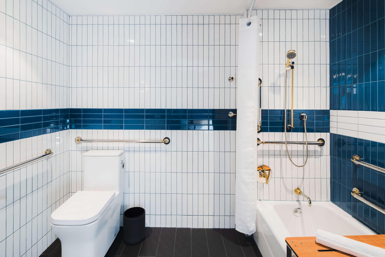 Bathroom 13