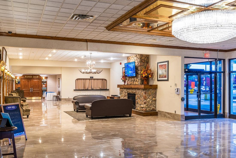 Public Area 3, Ramada by Wyndham Thunder Bay Airlane Hotel, Thunder Bay