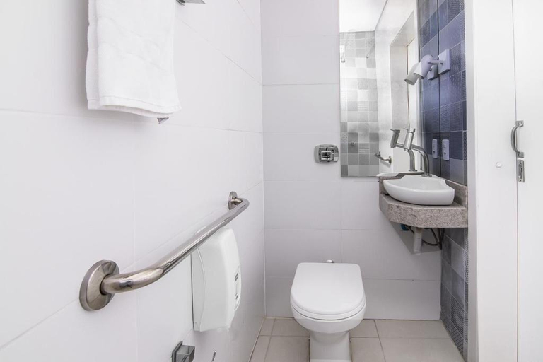 Bathroom 5, Hotel Santa Cruz, Santa Cruz do Sul