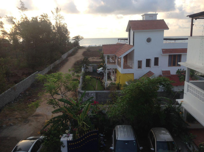 Meya Beach walk hotel & Restaurant, Kancheepuram