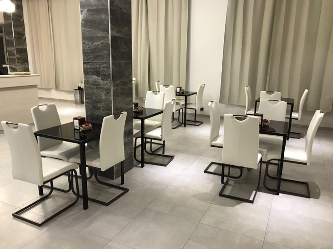 Food & Drinks 5, Frejus, Torino