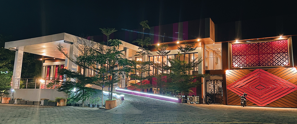 Sumbawa Grand Hotel, Sumbawa