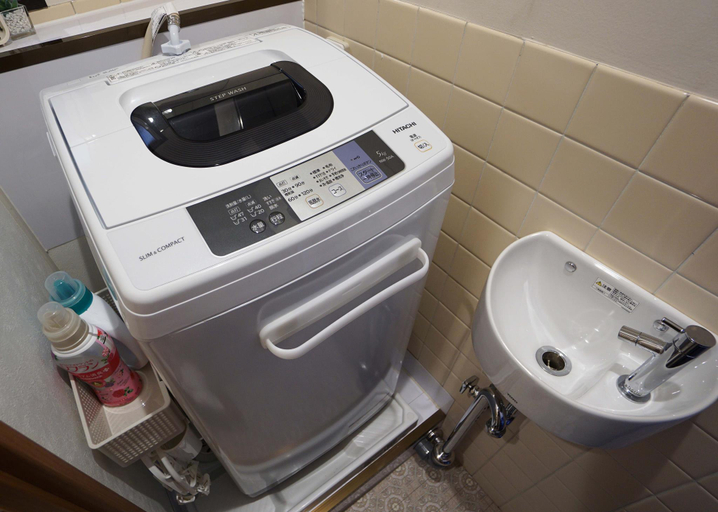 Bathroom 4, Japanese Condominium Uno, Itō