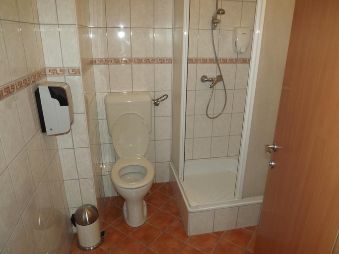 Bathroom 4, P4W Hotel Residence Szombathely, Szombathely