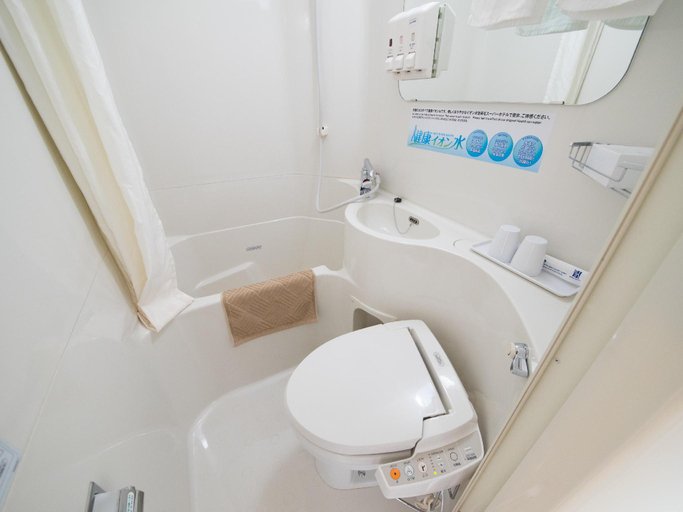 Bathroom 4, Super Hotel Shinbashi Karasumoriguchi, Minato