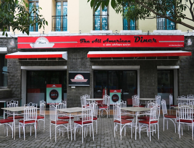 Food & Drinks 4, The Waterfront Shaw - Lavasa Hotel, Pune