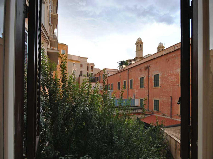 Others 5, Domus Ripetta B&B, Rome