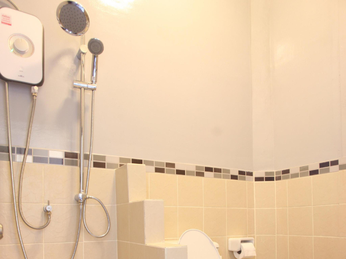 Bathroom 2, Ban Kong Kam, Mae Sai