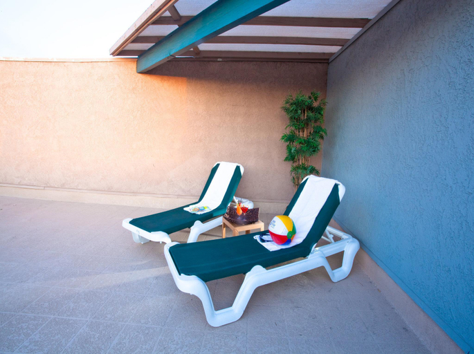 Public Area 2, London Bridge Resort, Mohave