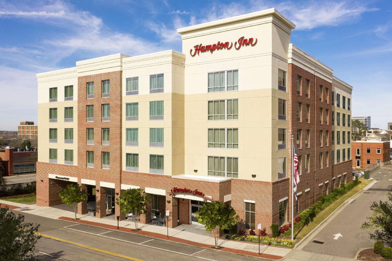 Exterior & Views 22
