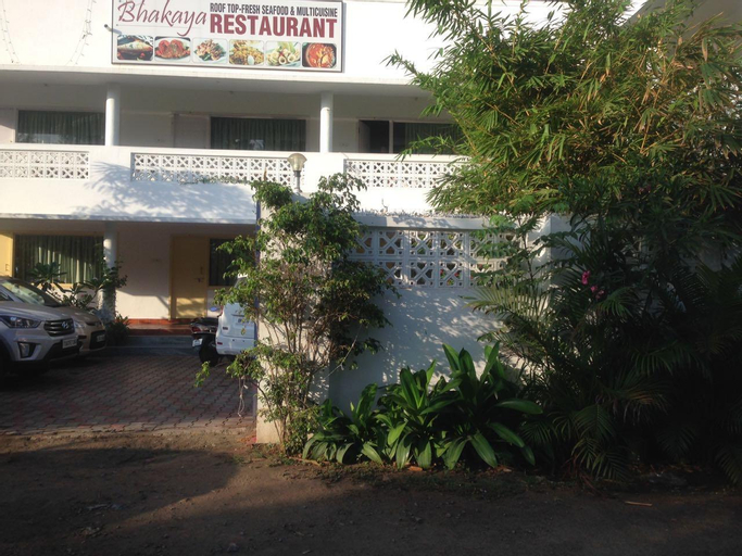 Meya Beach walk hotel & Restaurant, Kancheepuram