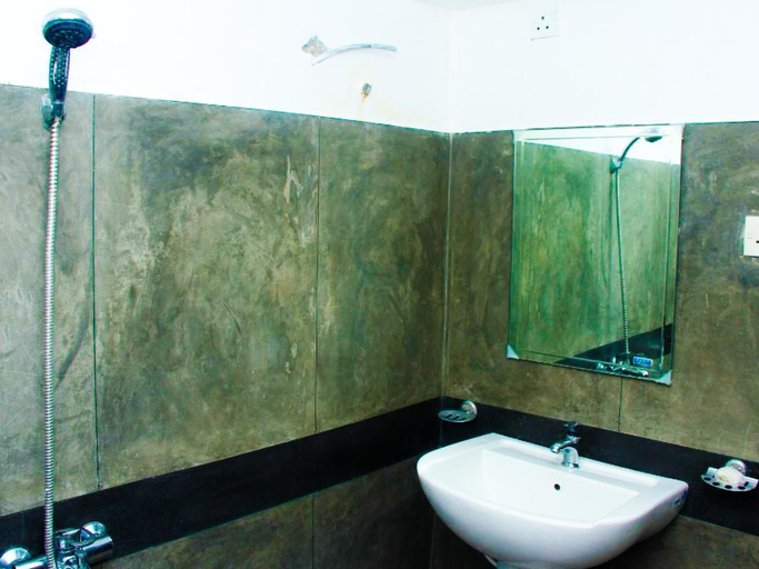Bathroom 5, The Bay House Weligama Sri Lanka, Weligama