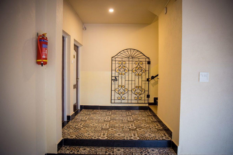 Entrance, Dom Carlos Resort, North Goa