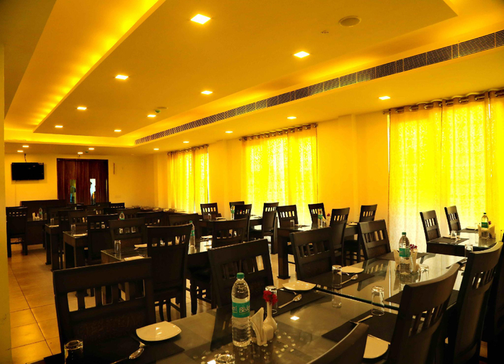 Food & Drinks 5, Queens Inn Velankanni, Nagappattinam