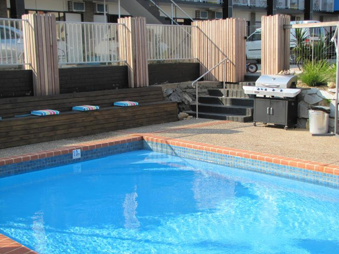 Sport & Beauty 5, Top Of The Town Motel, Eurobodalla