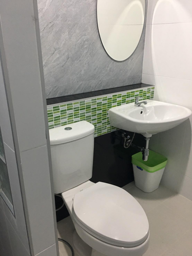Bathroom 3, Changsi Resort, Mueang Krabi