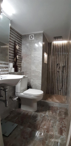 Bathroom 2, SmArt Shared Home, Attica