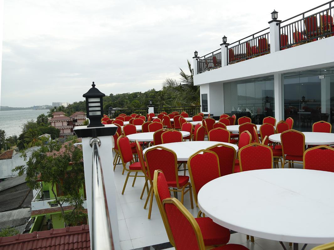 Food & Drinks 5, Villa Hotel, Trincomalee Town and Gravets