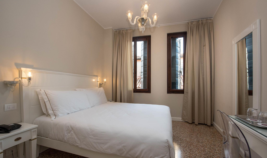 Bedroom 2, SHG Hotel Salute Palace, Venezia