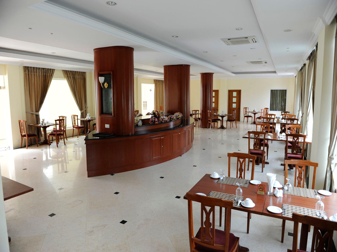 Food & Drinks, Mawlamyine Strand Hotel, Mawlamyine