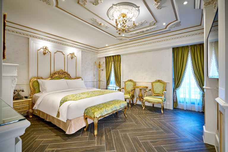 Bedroom, Sun Moon Lake Queen Castle Hotel, Nantou