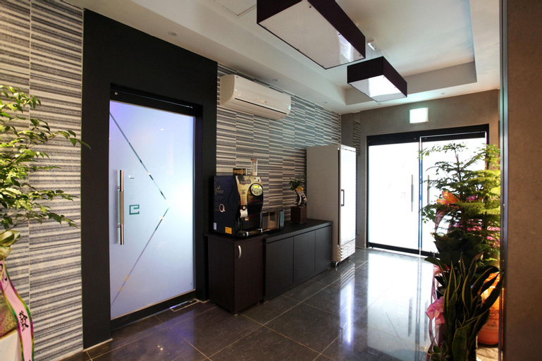 Others 5, Luxury G Motel, Nam