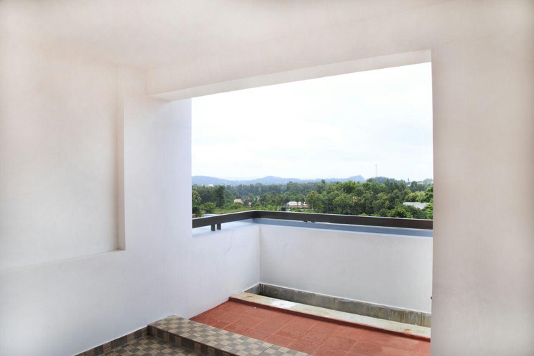Others 5, Yelagiri Villa, Vellore