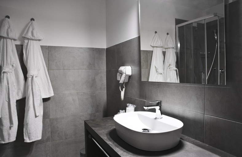 Bathroom 4, Essenza Hotel - Olbia, Olbia-Tempio
