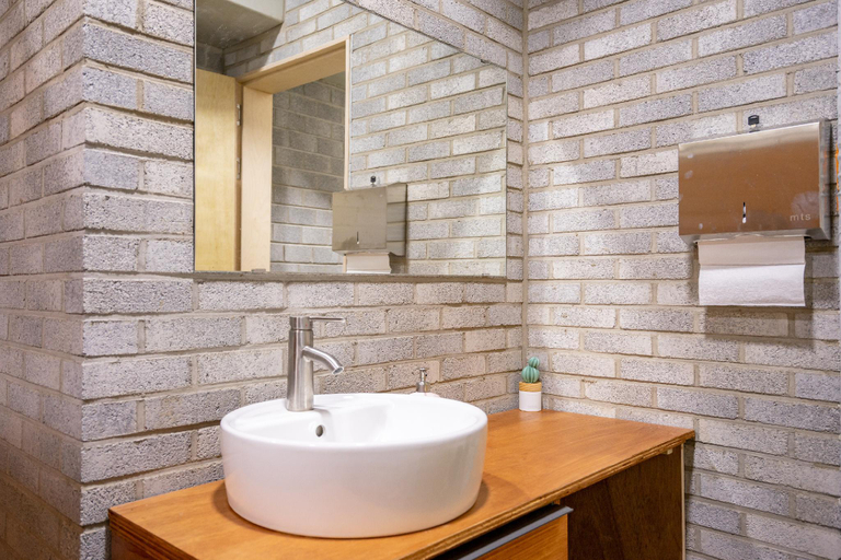 Bathroom 3, gang gu ang highball Hostel, Tongyeong