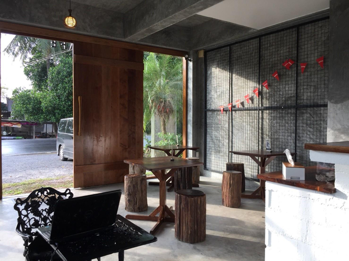 Public Area 2, Vish Hotel and Cafe, Khanom