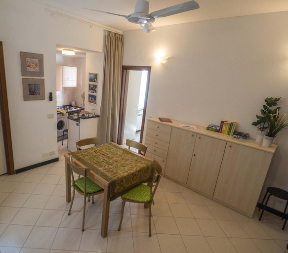 Others 3, Ventega' Sea View Apartment, La Spezia