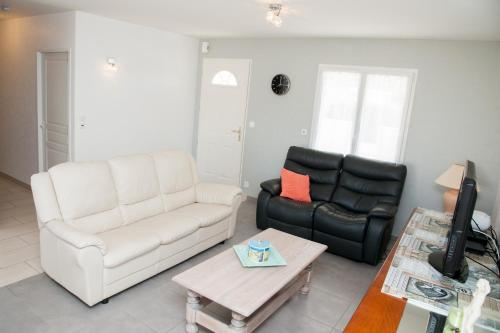 MAISON ENTRE LA ROCHELLE ET ROCHEFORT 3 ETOILES, Charente-Maritime