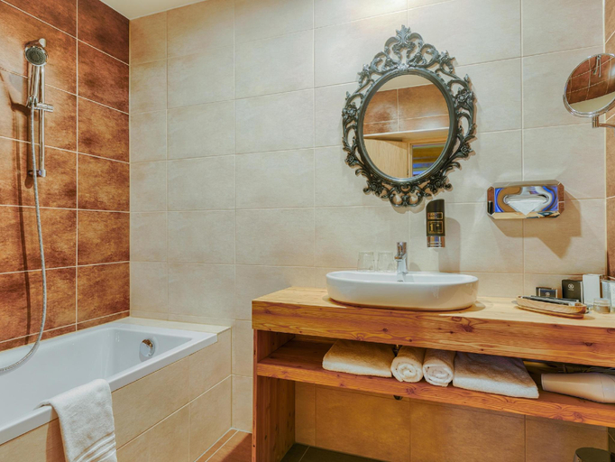 Bathroom 5, Hotel Victoria Kaprun - All Inclusive, Zell am See